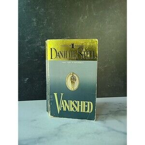 Vanished By Danielle Steel Paperback